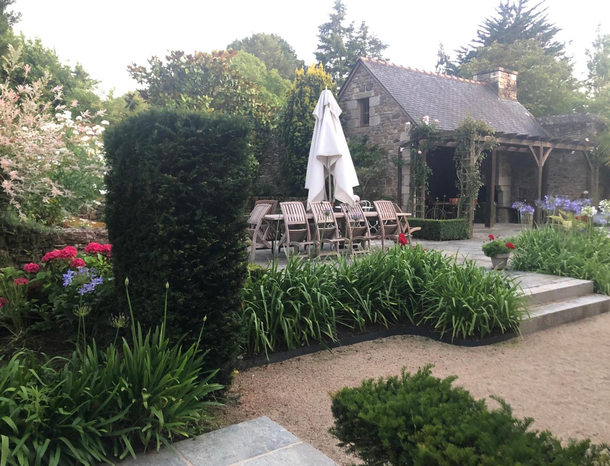 Manoir Des Bords De Rance Bed & Breakfast Plouër-sur-Rance Eksteriør bilde